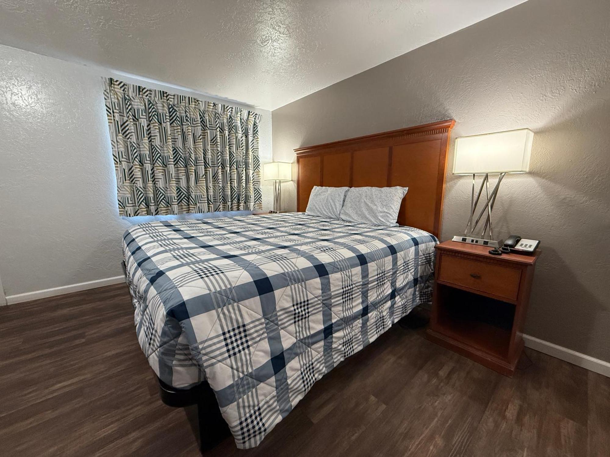 Budget Inn Bend Εξωτερικό φωτογραφία